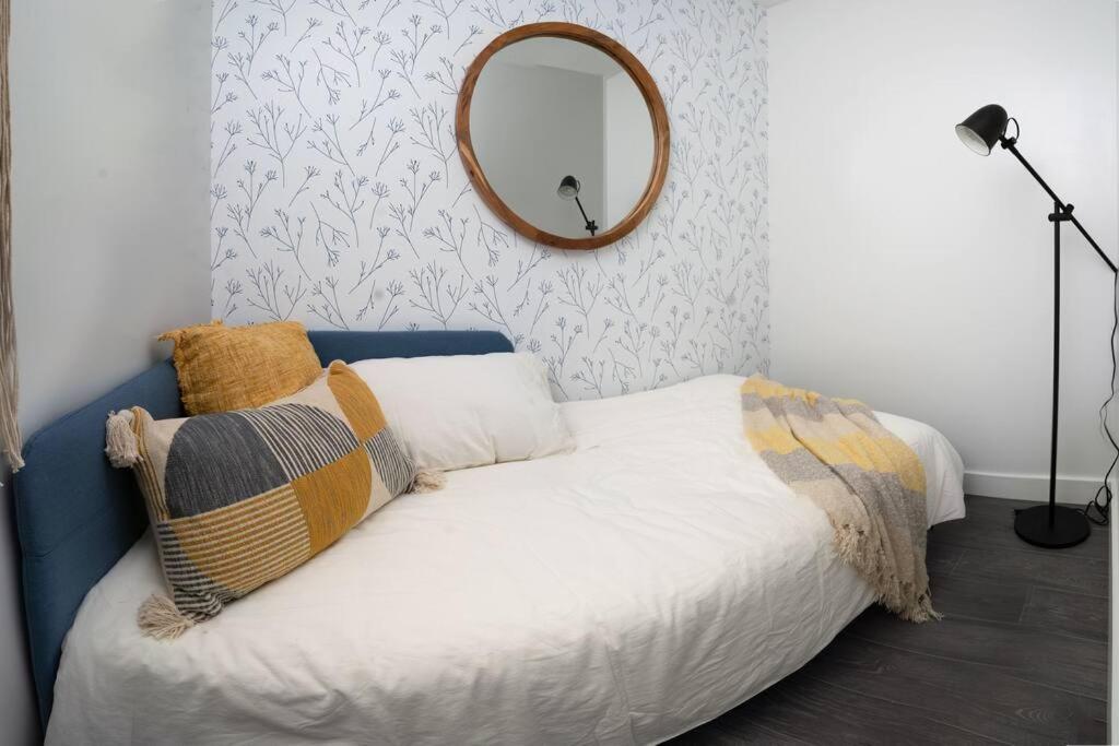 Downtown King Suite-Surround Views-Pool/Gym/Parkng Vancouver Esterno foto