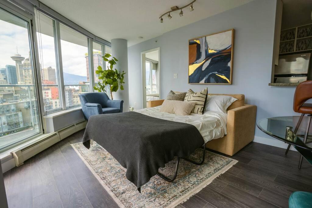 Downtown King Suite-Surround Views-Pool/Gym/Parkng Vancouver Esterno foto